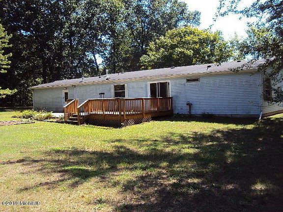 4th image of 4235 Winifred Ave