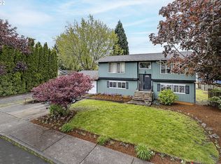 1118 NE Thomas St, Hillsboro, OR