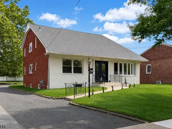 163 Baldwin Pl, Bloomfield Twp., NJ 07003