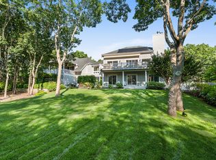 22 Deer Ridge Trl, Water Mill, NY 11976