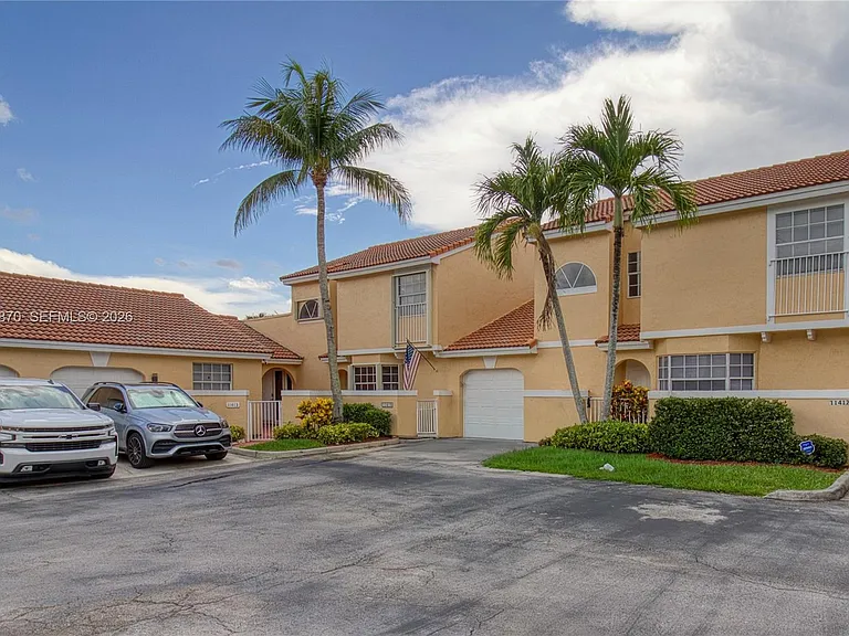 11415 Lakeview Dr #2-D — Photo 36