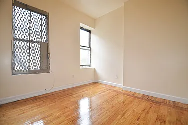 Rented by CITY SKYLINE REALTY INC