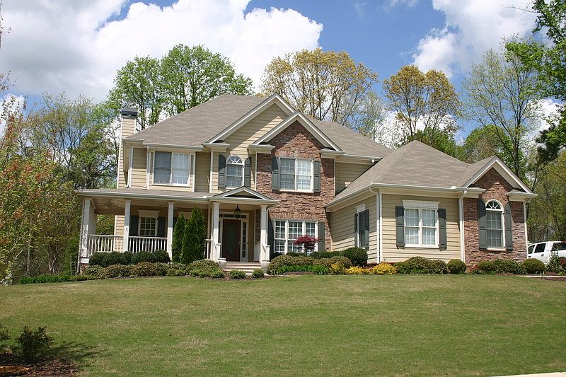 Front Left
						:
						Great sitting porch with overhead fans