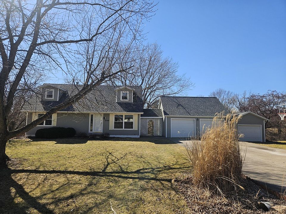 1st image of 2762 Centerview Rd
