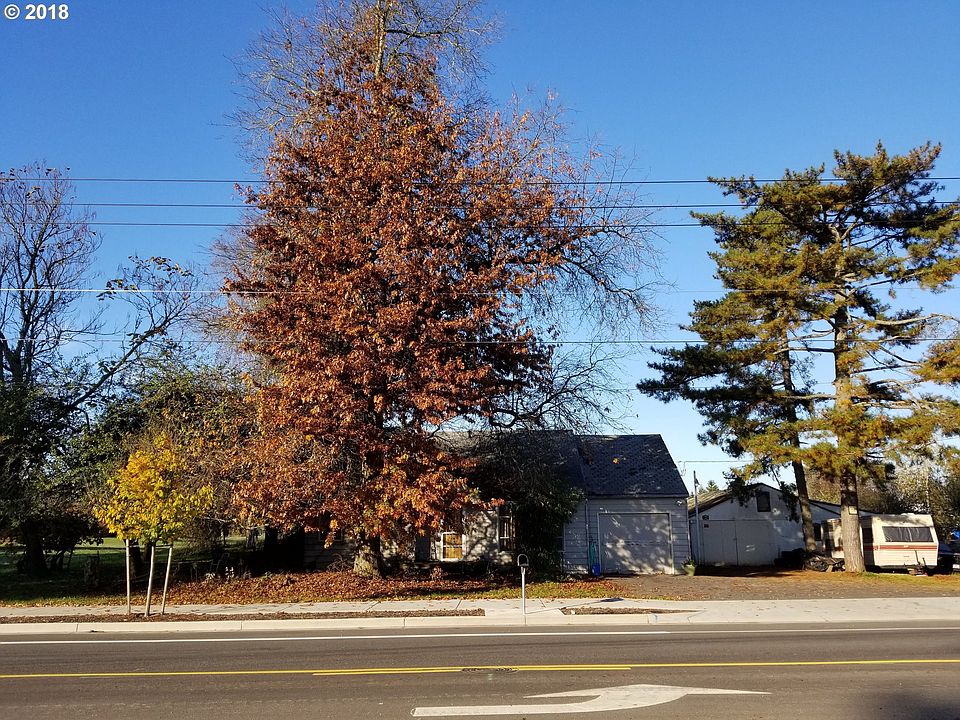 1st image of 6800 NE 119th St