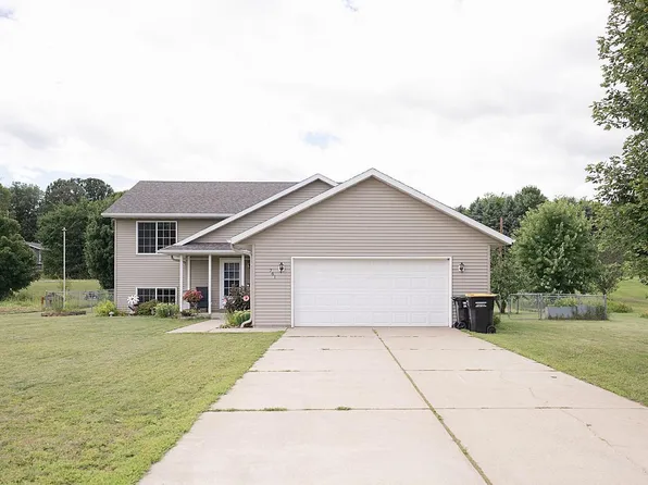 761 Riverbank Ln, Holdingford, MN 56340