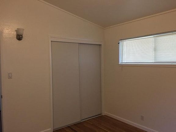 5th image of 329 Dunster Dr