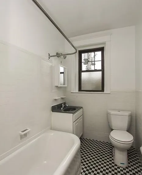 100 Morton Ave — Photo 21