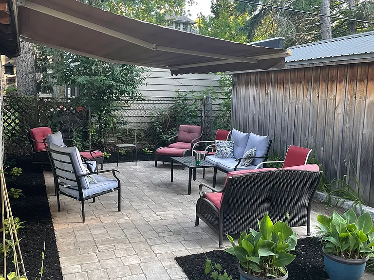 437 Potomac Ave — Photo 18