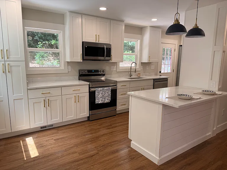 223 Hiawassee Ave — Photo 4