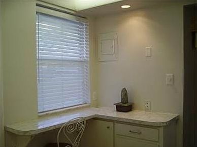 3rd image of 1601 NE 191st St APT 114