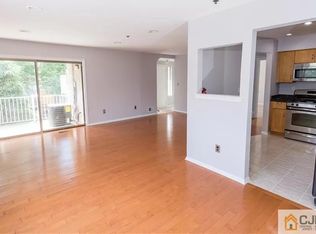 402 N Lafayette Rd UNIT 402, Metuchen, NJ 08840