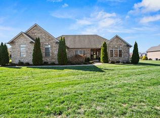 606 Old Coach Rd, Nicholasville, KY 40356