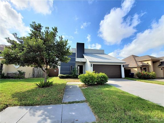 2nd image of 4605 Wisteria Ave