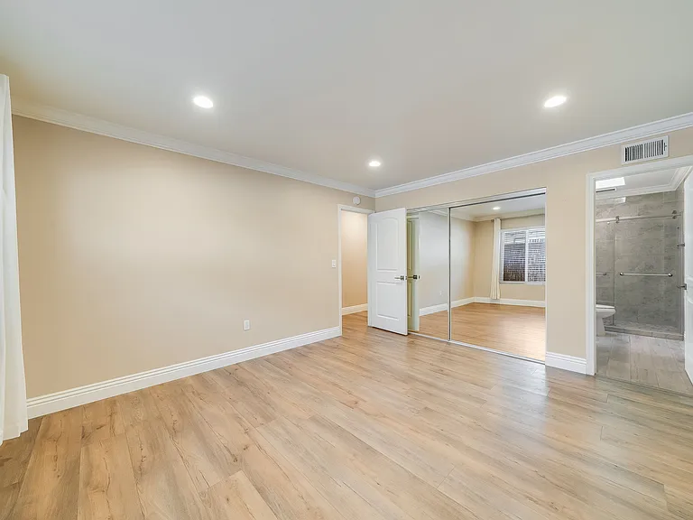 2733 W Keller Ave #1 — Photo 21