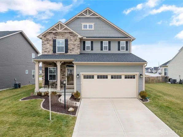 5112 Red Buckeye Dr, Tipp City, OH 45371
