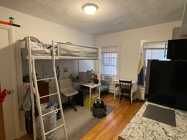 28 S Huntington Ave #102 — Photo 4