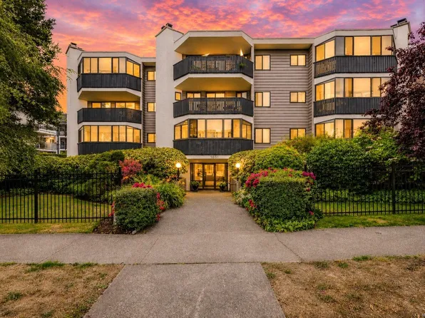 1031 Burdett Ave #303, Victoria, BC V8V 3G9