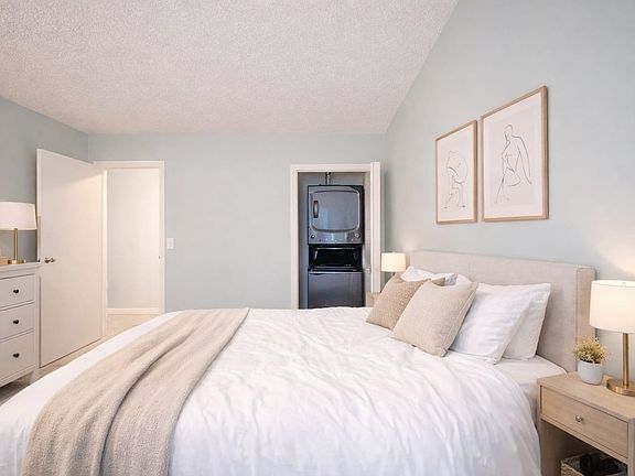 5th image of 2915 Glen Dr #411