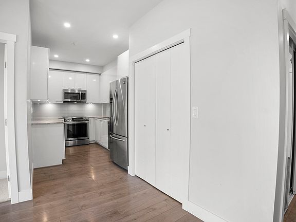 2nd image of 22315 122nd Ave #306