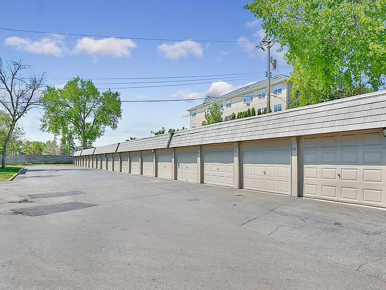 Eagle Pointe & Parking Garages