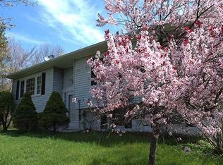 78 Frost Rd, Rhinebeck, NY 12572