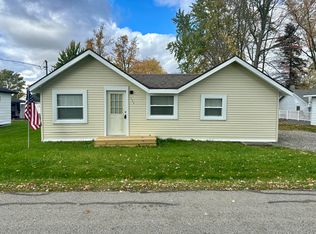 123 Sandpiper Ave, Houghton Lake, MI 48629