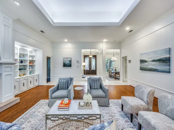 8414 Clover Meadow Dr, Dallas, TX 75231