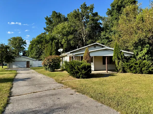 6620 E State Road 10, Knox, IN 46534