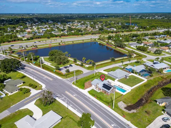 1297 SE Floresta Drive, Port St Lucie, FL 34983