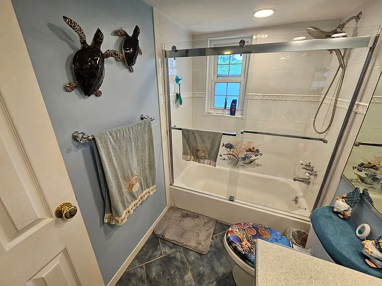 655 Middle Country Rd #2H2 — Photo 31