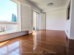 340 Kittridge Rd, Oakville, ON L6H7K8