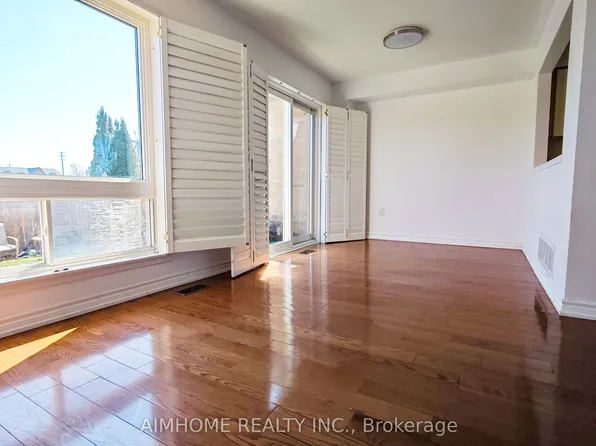 340 Kittridge Rd, Oakville, ON L6H 7K8