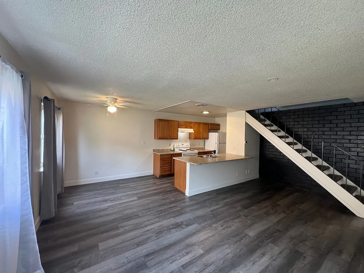 2-bedroom condo near shopping & restaurants! — Photo 4