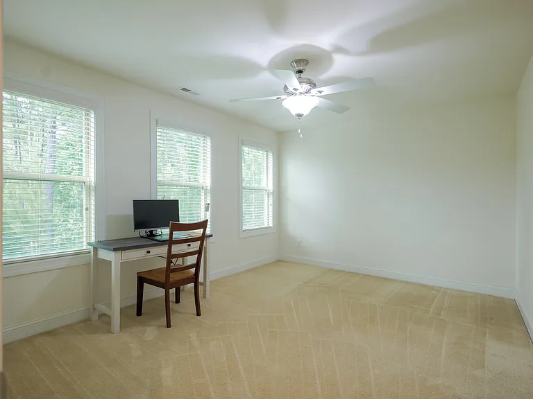 411 Alamosa Pl — Photo 30