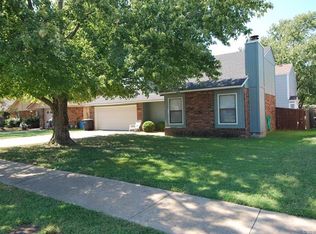 421 N Shannon Ave, Bartlesville, OK 74006