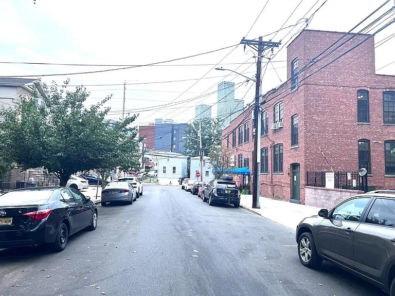 66 Tuers Ave #1D — Photo 12