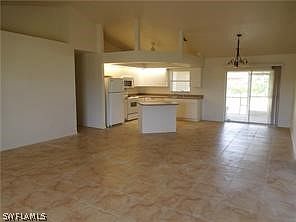 2nd image of 510 Paloma Ave