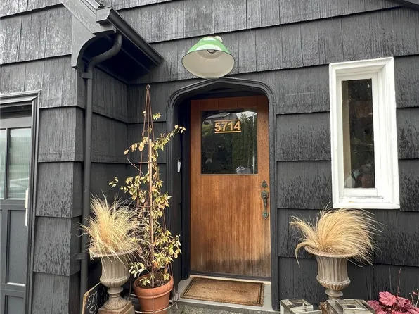 5714 SW Admiral Way, Seattle, WA 98116