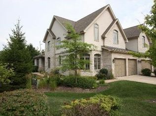 5513 Heritage Ct, Western Springs, IL