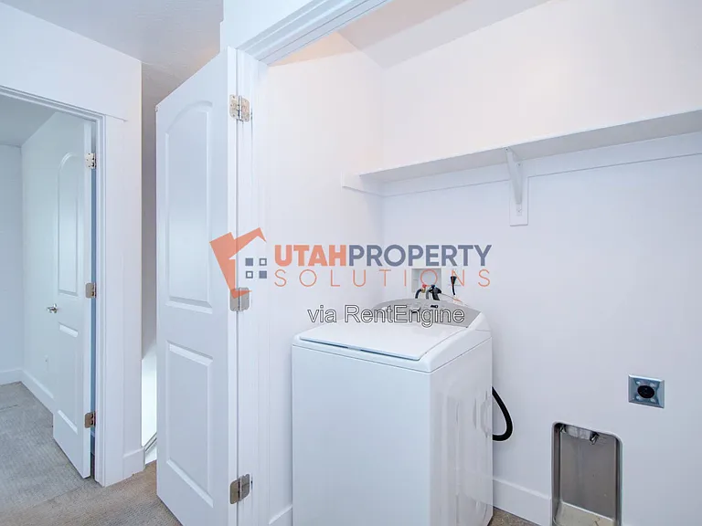 1790 W Dalmeny Way — Photo 21