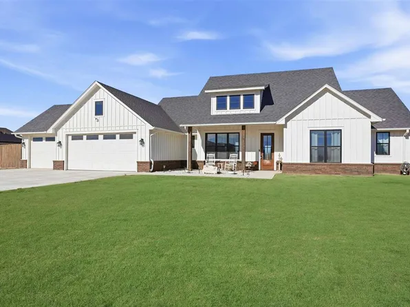 4244 Mesa Dr, Elgin, OK 73538