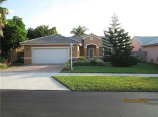 16072 SW 83rd Ter, Miami, FL 33193