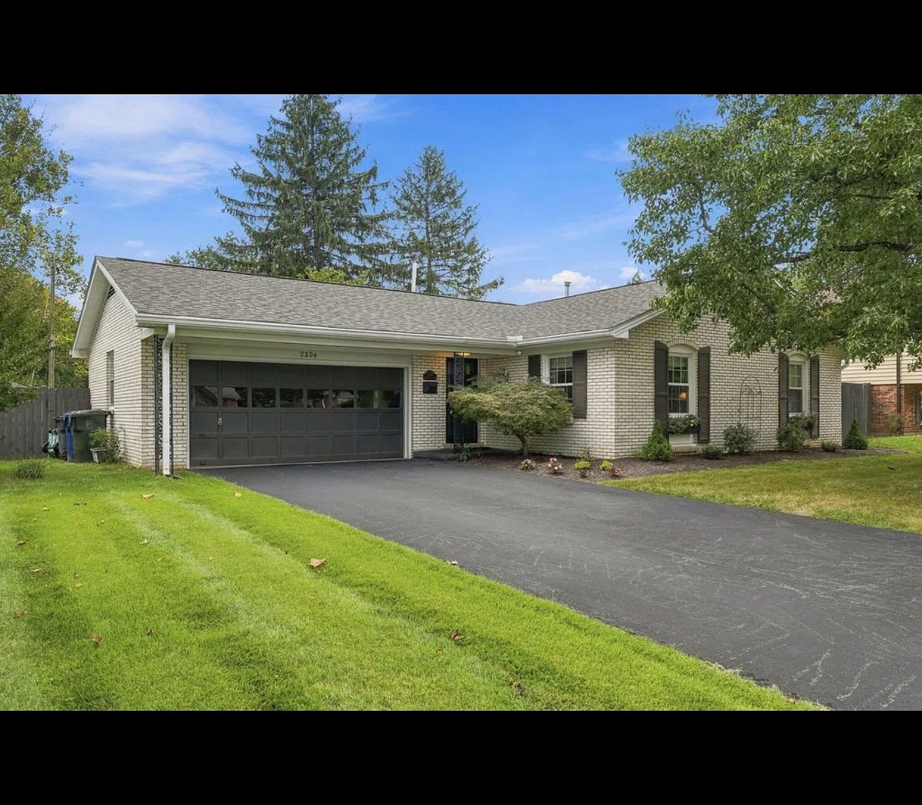 3 bed, 1633 sqft, $2,100 — Photo 1