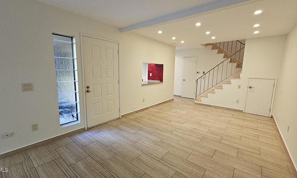 1st image of 307 Rosewood St