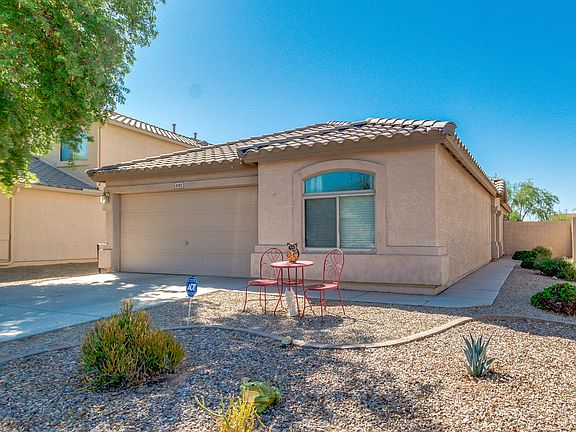 3rd image of 4183 E Tanzanite Ln