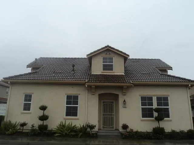 625 Betten St photo 1