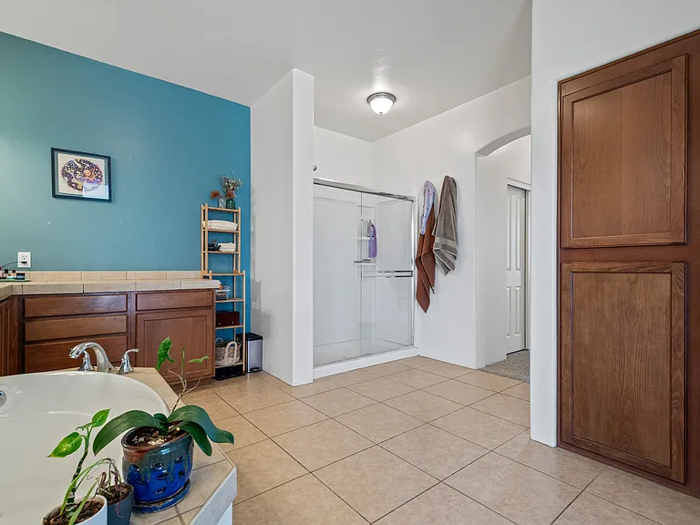 282 E Croydon Park Rd — Photo 23