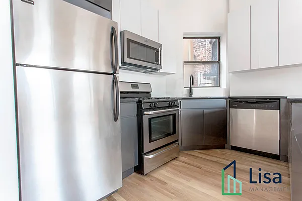 Rented by Lisa Management Inc | media 11