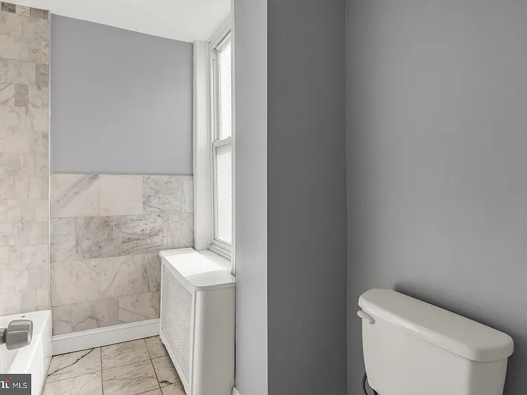 2803 Aramingo Ave — Photo 29